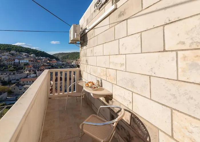 Apartman Bento - View On Town And Sea